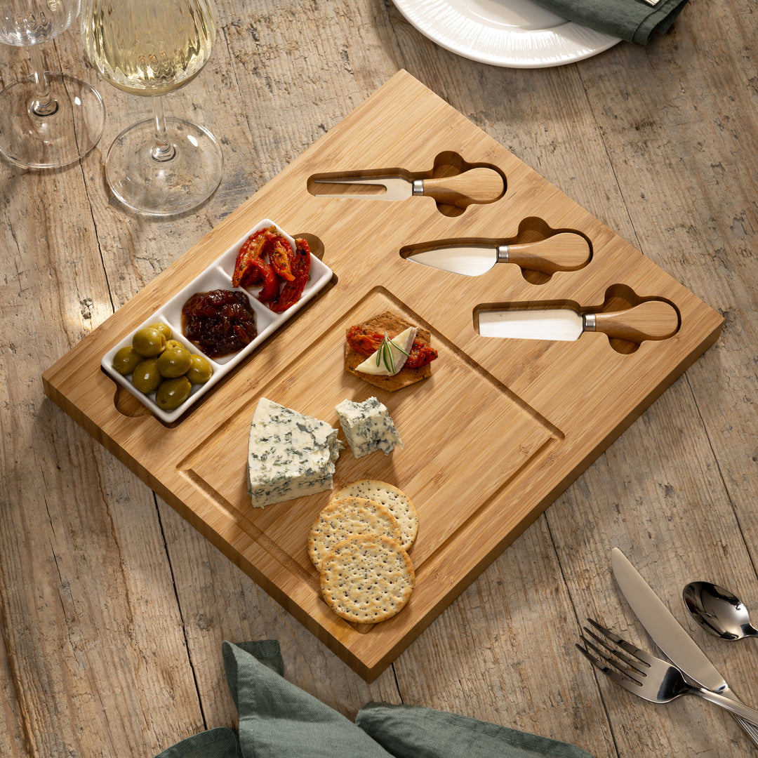 Belleek Living Cheese Board & Cheese Knife Set