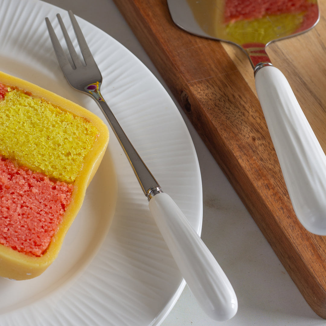 Belleek Living Erne Pastry Set