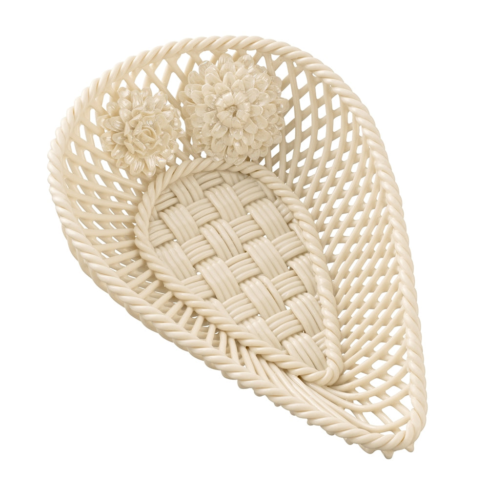belleek Belleek Classic Chrysanthemum Teardrop Basket