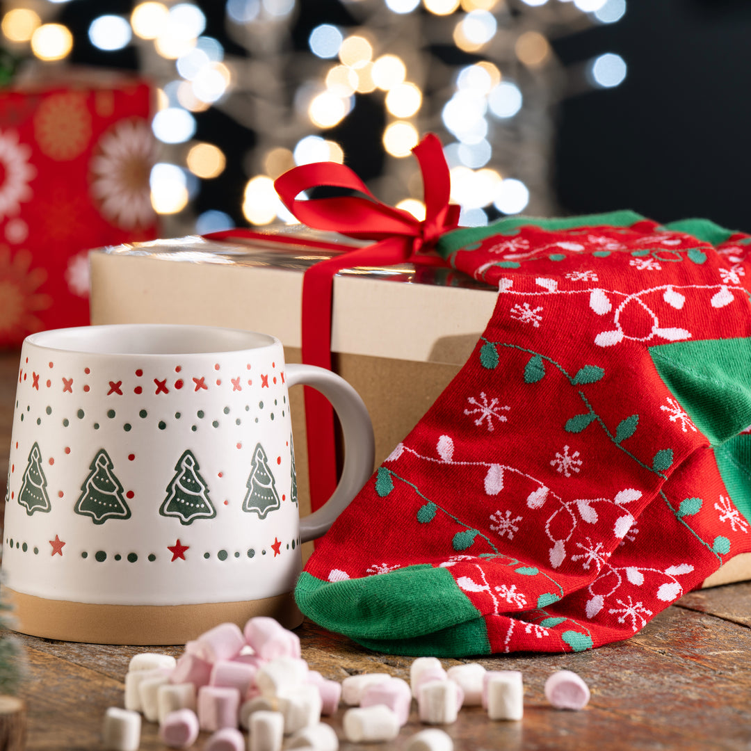 Belleek Living Mug & Sock Set