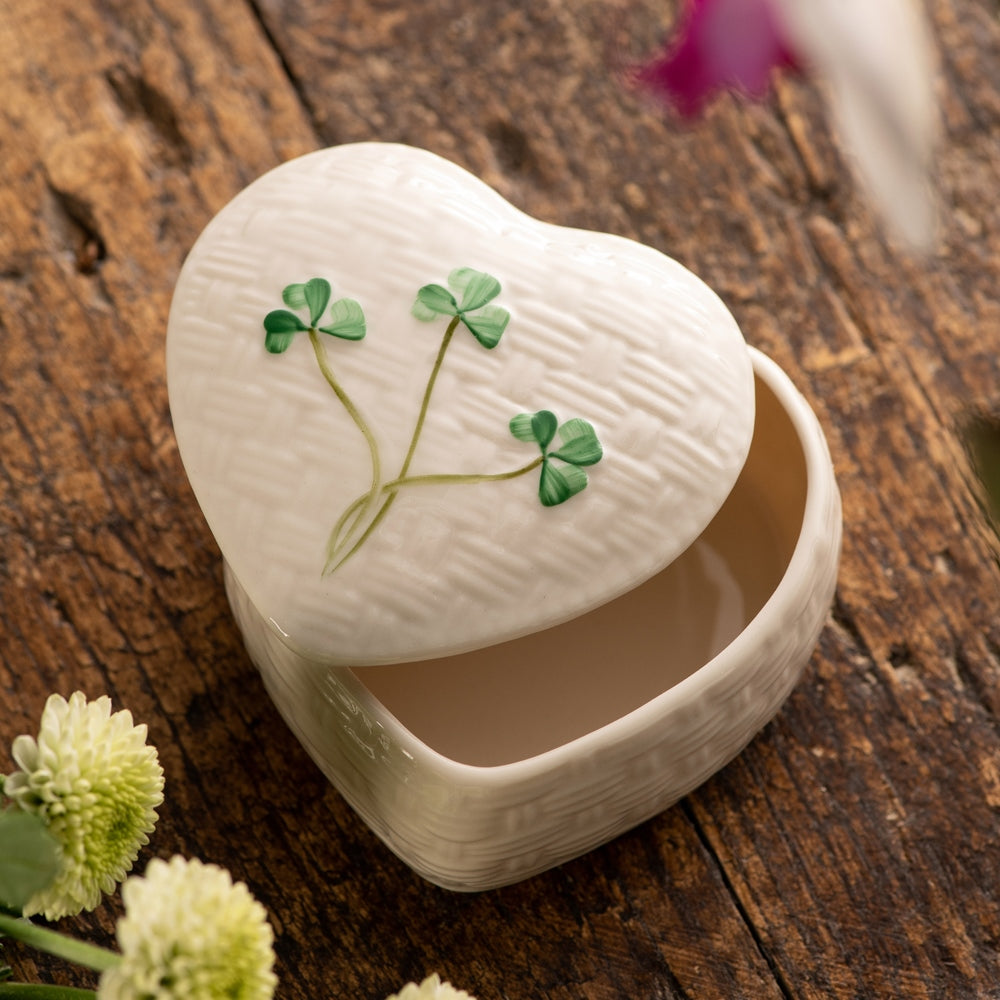 Belleek-Classic-Kylemore-Trinket-Box