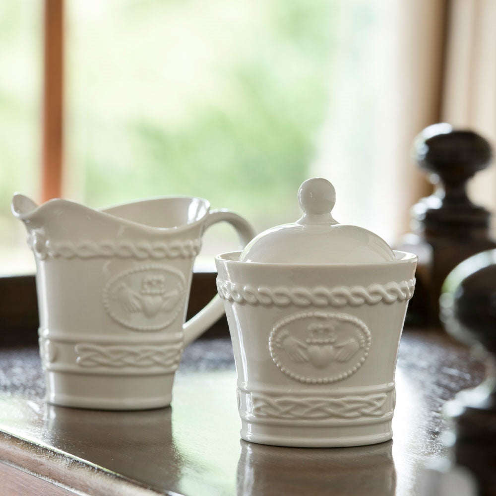 Belleek-Classic-Claddagh-Tea-Set