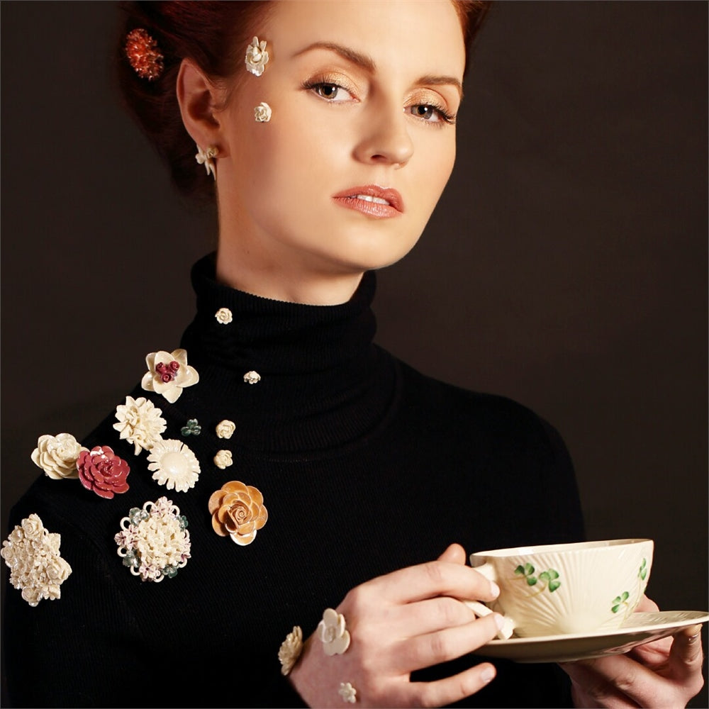 Belleek-Classic-Jewellery-Rose-Earrings-(Mother-of-Pearl)