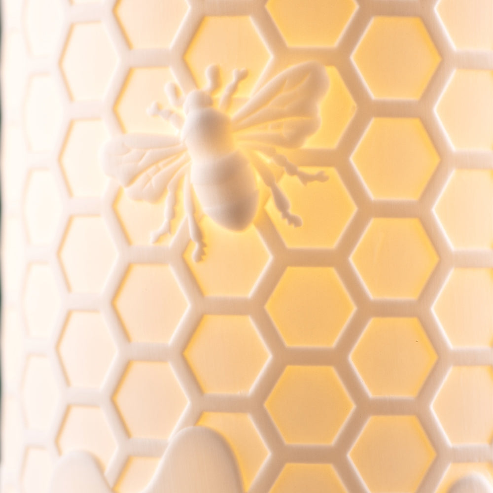 Belleek Living Honey Hive Luminaire
